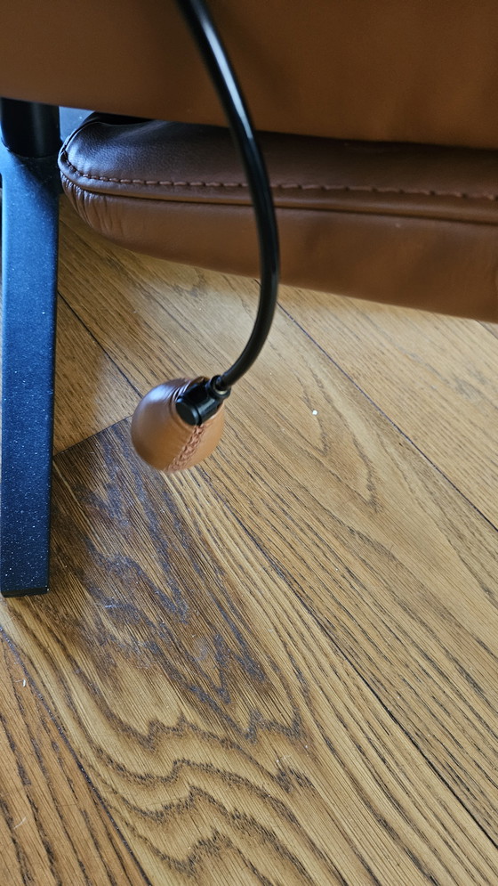 Image 1 of Precioso sillón reclinable de cuero C-102 de Prominent.