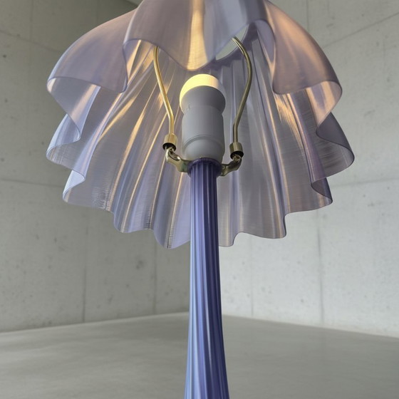 Image 1 of Lampe de table sculpturale violette 55 cm