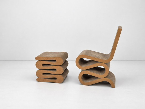 Sedia da camera Wiggle Easy Edges con sgabello di Frank Gehry per Vitra – Sedie da camera, Carta (photo 6 of 17)