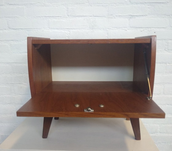 Image 1 of Louis van Teeffelen, 2 pieces of bedside tables