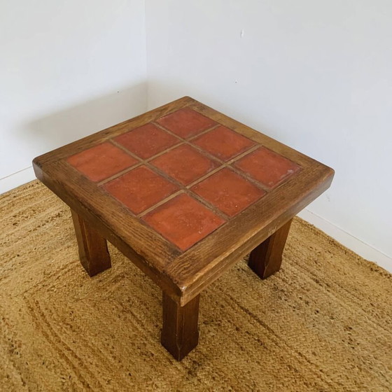 Image 1 of Table Carreaux Rouge Signée