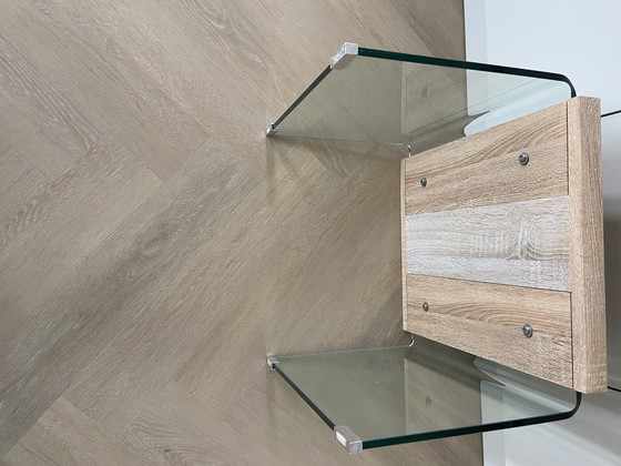 Image 1 of Designer-Beistelltisch 53x55 cm, 42 cm hoch, in ausgezeichnetem Zustand.