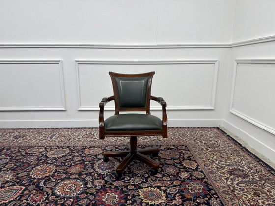 Classic English Chesterfield Office Chair Green Leather – Metal (photo 2 of 7)