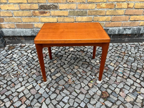 Image 1 of Danish Mid Century Teak Couch Tisch / Coffeetable Henning Kjærnulf für Velje Møbelfabrik