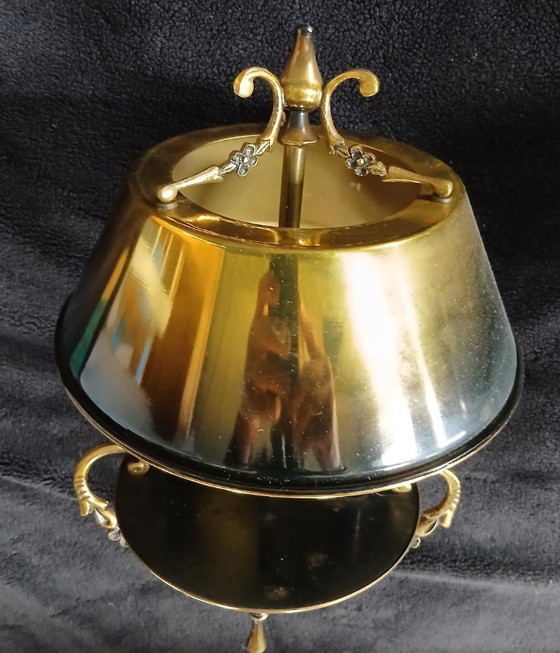 Image 1 of Empire-stijl bouillotte wandlampen van plaatmetaal en verguld brons.