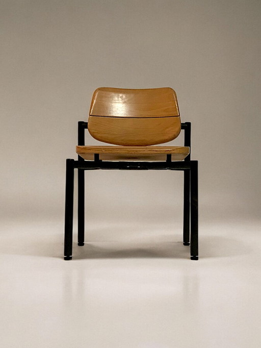 Martin Stoll - Suite de Quatre Chaises en Hêtre et Métal Noir - c. 1980 - Allemagne