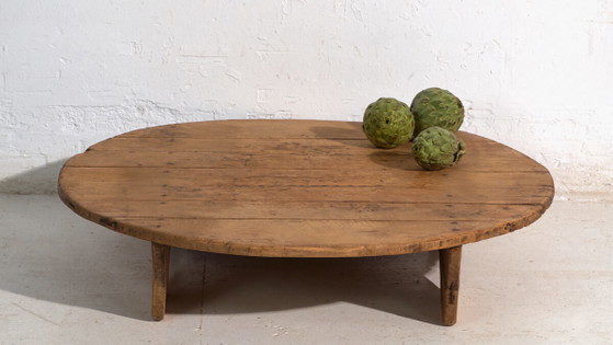 Rustic round cutting board table in solid wood – Central Europe, early 20th century – Coffee tables (photo 3 of 40)