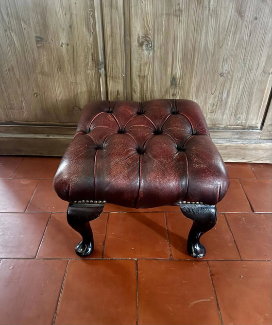 Vintage 1970s Chesterfield red leather footrest – Footstools & poufs, Wood (photo 10 of 12)