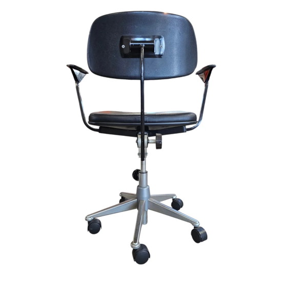 Mid-Century bureaustoel van Friso Kramer voor Ahrend de Cirkel / jaren 60 – Bureaustoelen (photo 11 of 17)