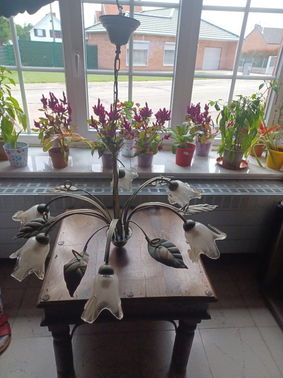 Image 1 of Vintage Italian Florentine Chandelier — Hand-blown Murano Glass with Gold Dust — Hollywood Regency 1980s