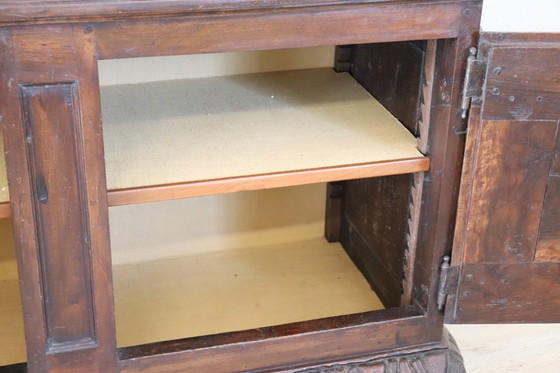 Image 1 of Antique Buffet in Solid Walnut, Italy 17th Century