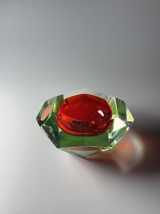 Image 1 of SEGUSO - Flavio Poli, Murano – Two-Tone Sommerso Crystal Bowl (Uranium & Ruby), 1950s