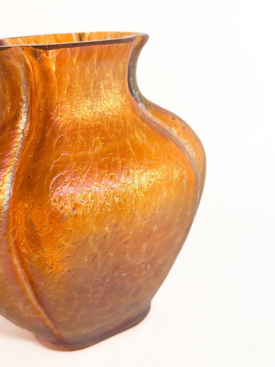 Vase Loetz en verre rose et orange irisé des années 1950 – Glass (photo 5 of 12)