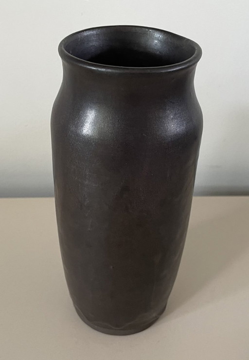 Anthracite Studio earthenware vase