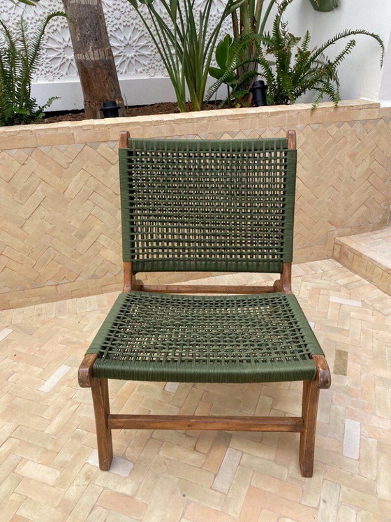 Image 1 of Marokkanischer Sessel aus Walnussholz mit grüner Kordel, handgefertigter Boho-Akzentstuhl