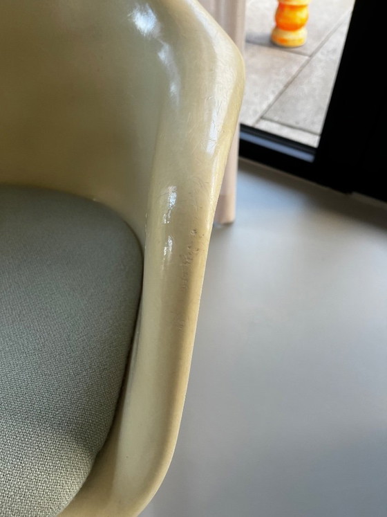 Vitra fiberglass rocking chair – Metal (photo 4 of 9)