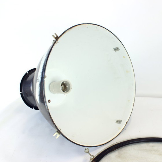 Image 1 of Extra große industrielle Emaille-Pendelleuchten von Elektrosvit, Tschechoslowakei, 1960er Jahre