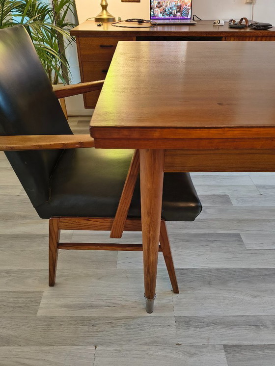 Image 1 of Table de salle à manger extensible | 136 - 228 cm