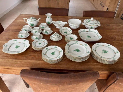 Gorgeous Herend Hungary Apponyi Chinese Bouquet Green Complete Dinner, Breakfast and Tea/Coffee Service Set – 6 Place Settings