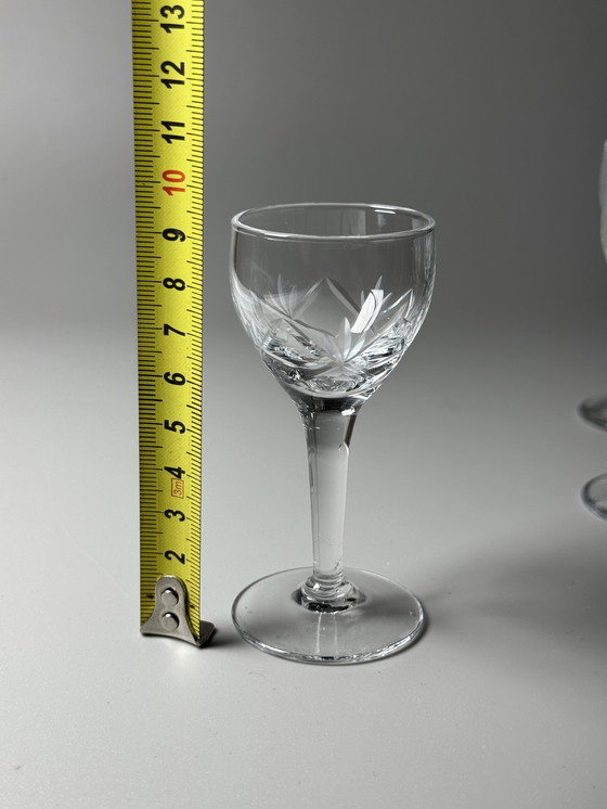 Image 1 of Holmegaards Glasværk - Años 20 - Juego de 8 copas de licor de cristal grabadas a mano - Modelo Ulla