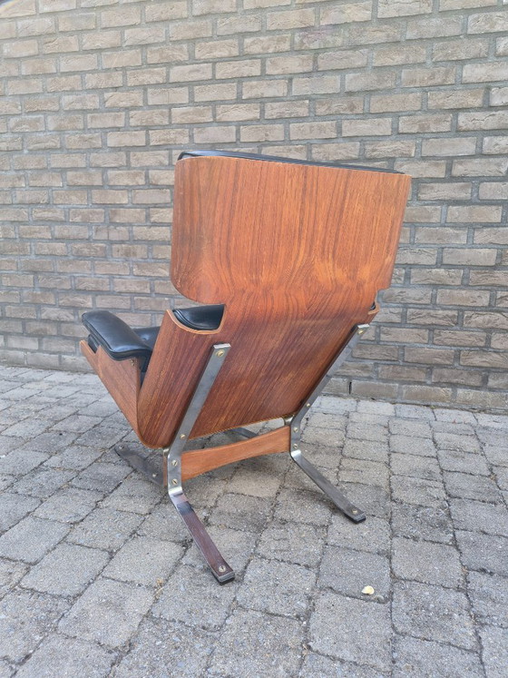 Image 1 of Fauteuil design / chaise longue des années 1960, contreplaqué chromé