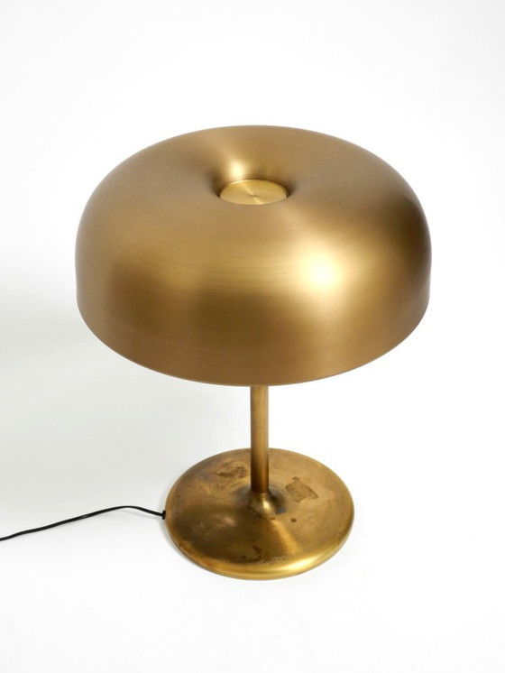 Image 1 of Straordinaria lampada da tavolo XXL in ottone di Staff del 1960 con snodo girevole