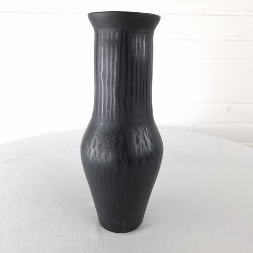 Vintage black earthenware vase 70s wabi sabi japandi