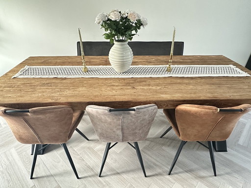 Ensemble de fruits avec 3 couteaux et banque