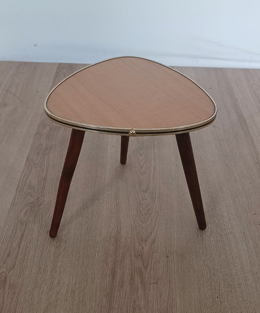 Table d'appoint des années 50
