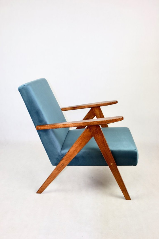 Image 1 of  Model B-310 fauteuil in lichtblauw fluweel, jaren 1970