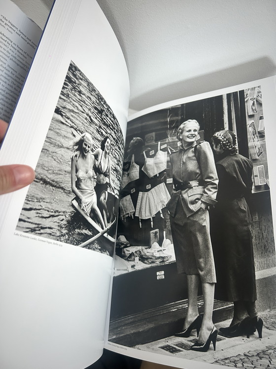 Image 1 of Helmut Newton : SUMO (Édition 20e anniversaire) – Relié sous étui

