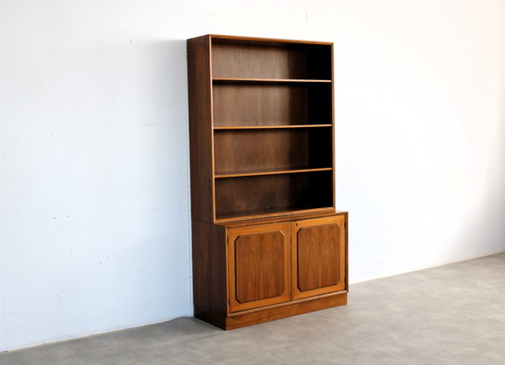 Image 1 of 1x libreria svedese vintage con spazio di archiviazione