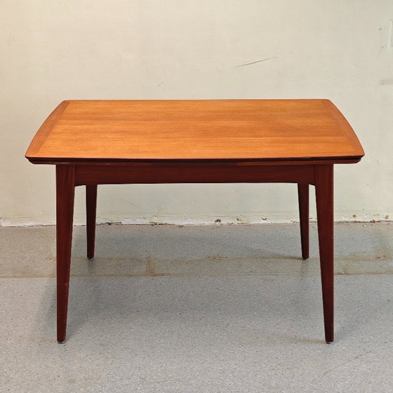 Vintage Extendable Dining Table – Wood (photo 4 of 12)