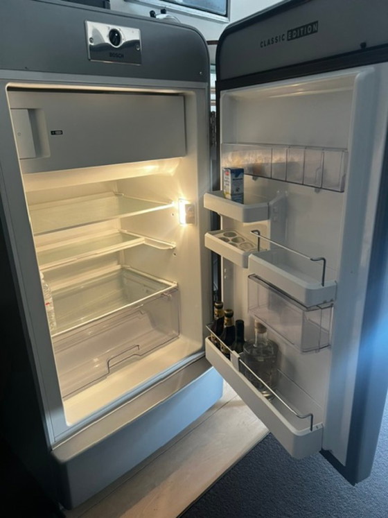 Bulthaup System 20 with Bosch retro refrigerator and oven/microwave block, Furniture, Glass, Metal, Brown (photo 3 of 16)