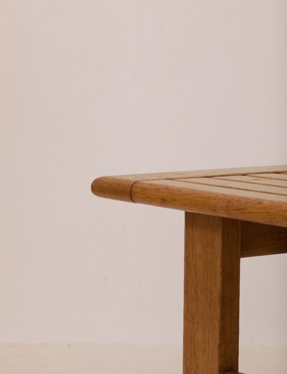 Image 1 of Vintage vierkante salontafel van massief iepenhout, Dlg Regain, circa 1980.