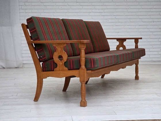 Image 1 of Dänisches 3-Sitzer-Sofa aus den 1970er Jahren, grüne Möbelwolle, Eichenholz.
