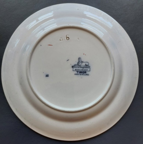 Image 1 of Assiette "Timor" néerlandaise Petrus Regout du XIXe siècle