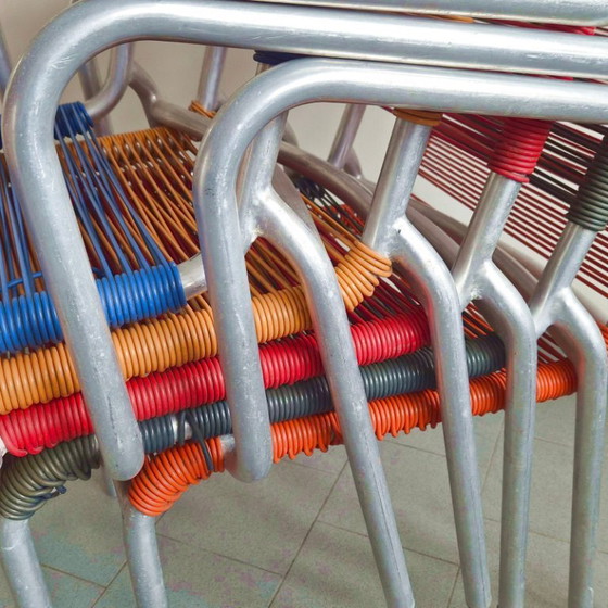 Image 1 of SET VAN 5 VINTAGE SCOUBIDOU FAUTEUILS UIT 1950, GEMAAKT VAN ALUMINIUM EN PLASTIC DRAAD.
