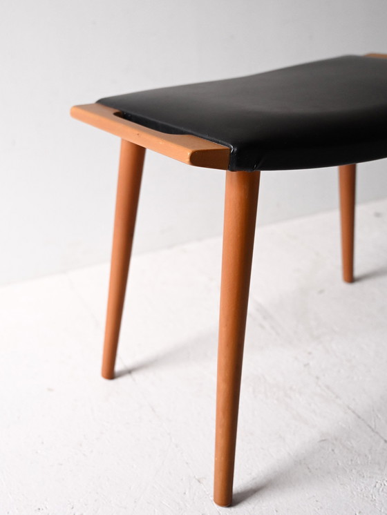 Image 1 of Tabouret vintage en bois et cuir