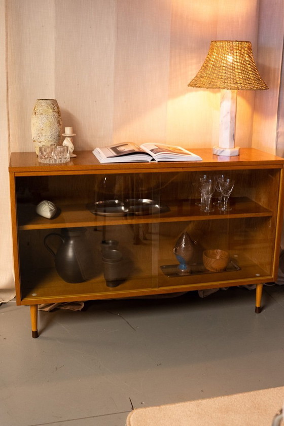 Image 1 of Vetrina vintage con ante in vetro 1960