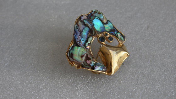 Image 1 of Große Handgefertigte Brosche Aus Vergoldetem Metall mit Abalone Einlagen und 3 Kleinen Blauen Geschliffenen Steinen Unikat