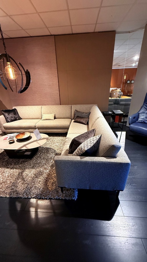 Image 1 of Evidence hoekbank Brisa in stof Charm met 45% korting)