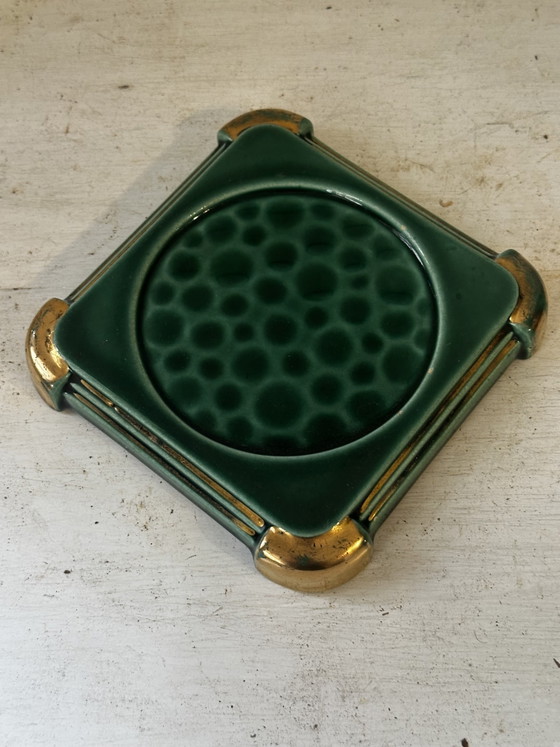 Posavasos Art Déco de cerámica esmaltada en verde y dorado moteado. – Accesorios de mesa, Ceramic, Vintage (photo 3 of 12)