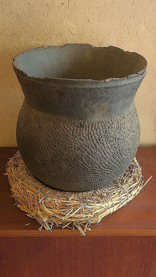 Antico vaso di terracotta, Senegal, XIX secolo
