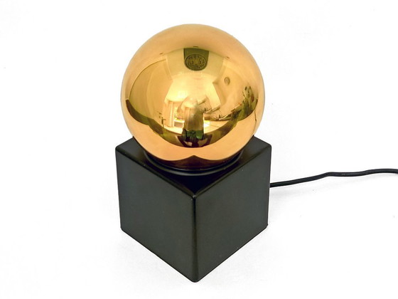 Image 1 of Philips cube table lamp gold