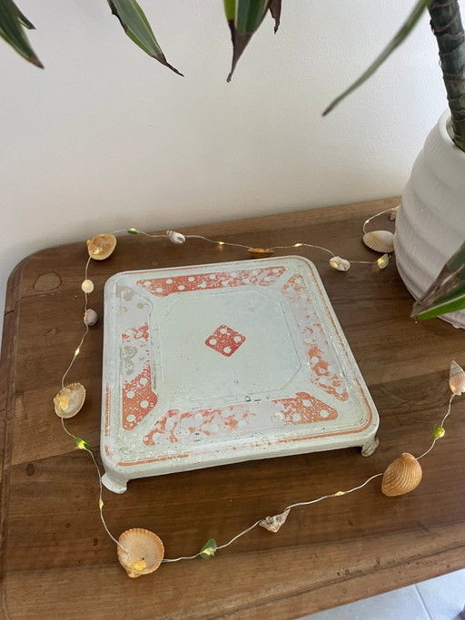 Vintage trivet
