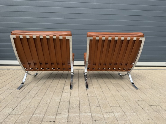 Image 1 of 2 sofás Knoll Barcelona relax + otomana, color coñac Venezia