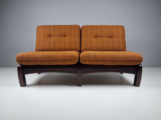 Vintage 2-zitsbank, jaren 70 – 2 zitsbanken, Textile, Wood (photo 2 of 10)