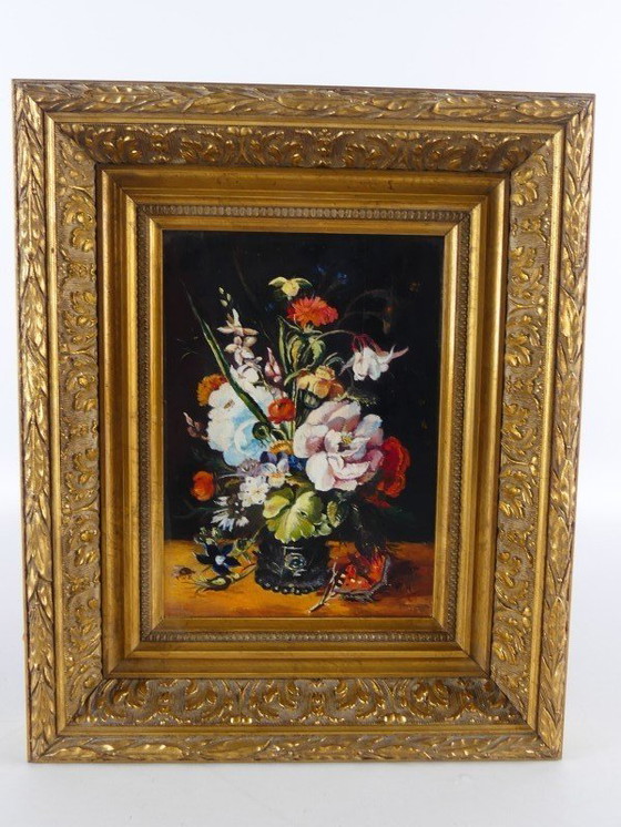 Image 1 of Nature morte aux fleurs – huile sur panneau – signée PvH – cadre doré de V. Dechamps – Habelange (Liège)