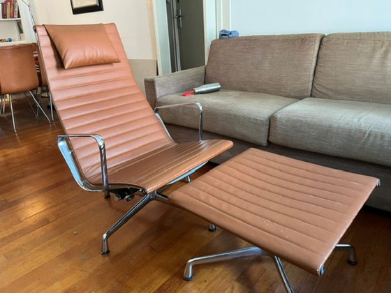 1 x Vitra Eames EA 124 Fauteuil + EA 125 Locker – Leather, Aluminium (photo 5 of 5)